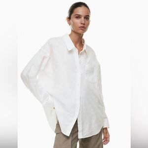 Aritzia relaxed button up NWT